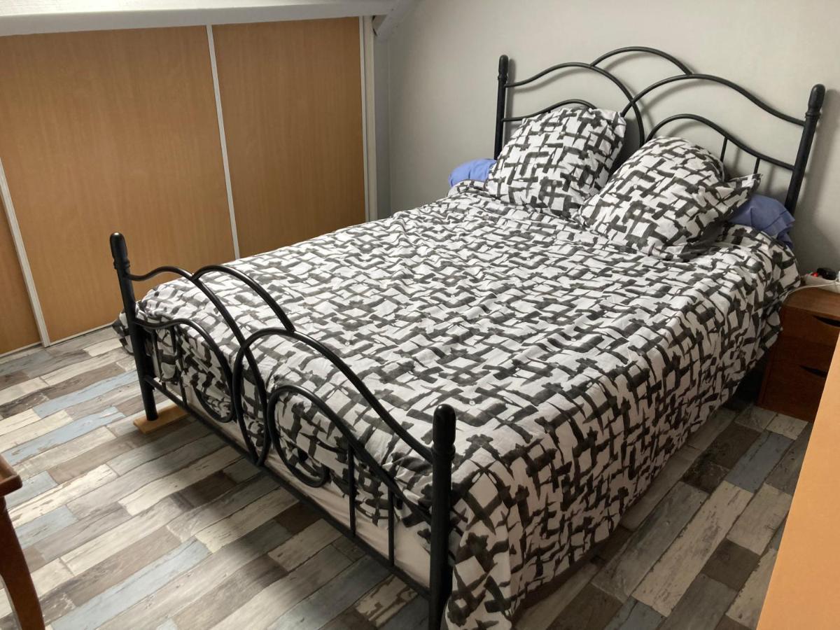 Meublee Dans Maison Vernouillet (Yvelines)